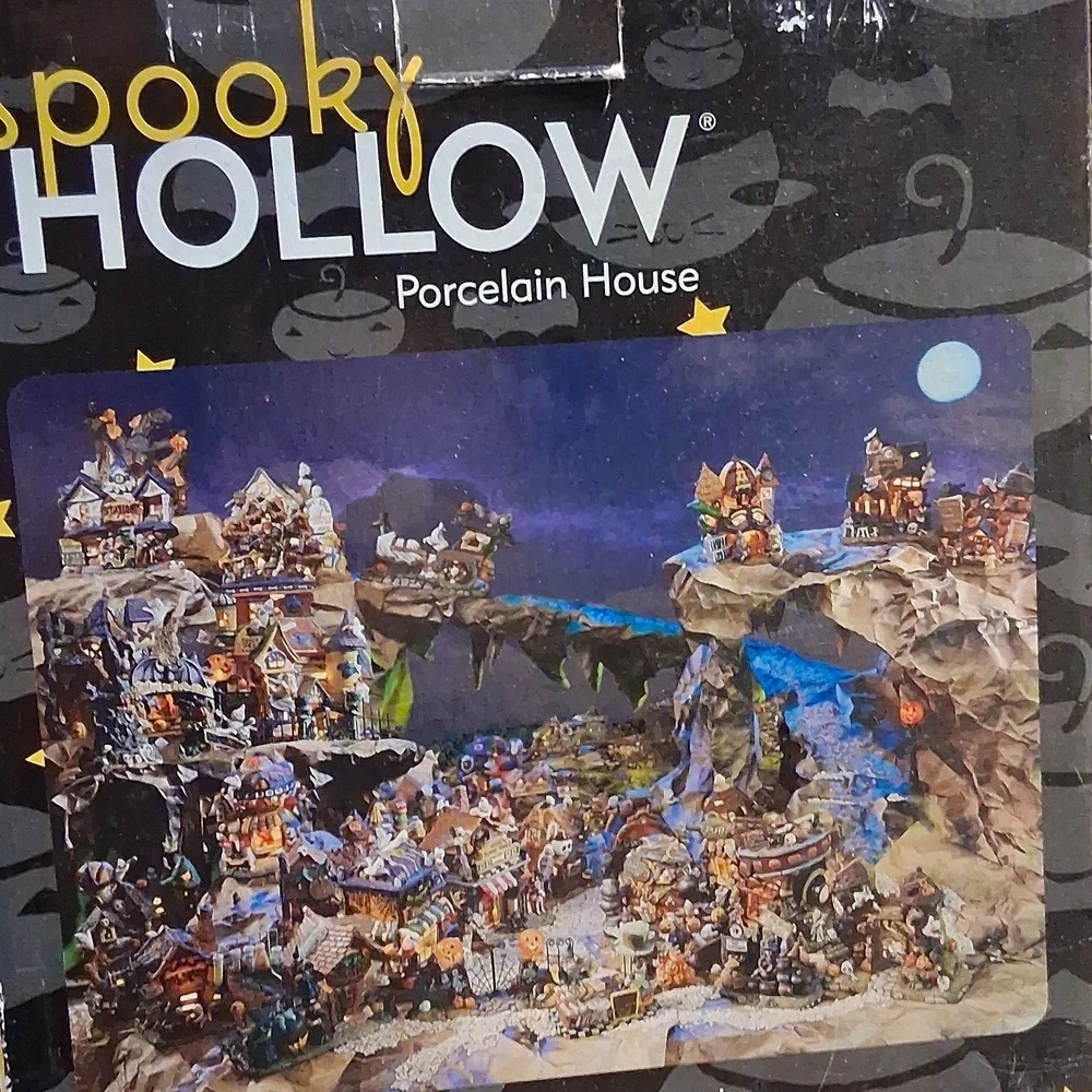 Vintage Spooky Hollow Porcelain House With Light Haunted Mansion 2002